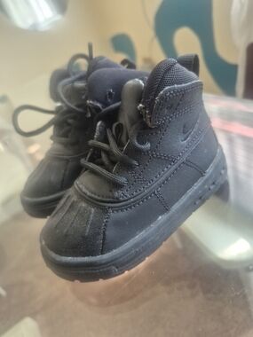 Nike Woodside 2 High Shoes